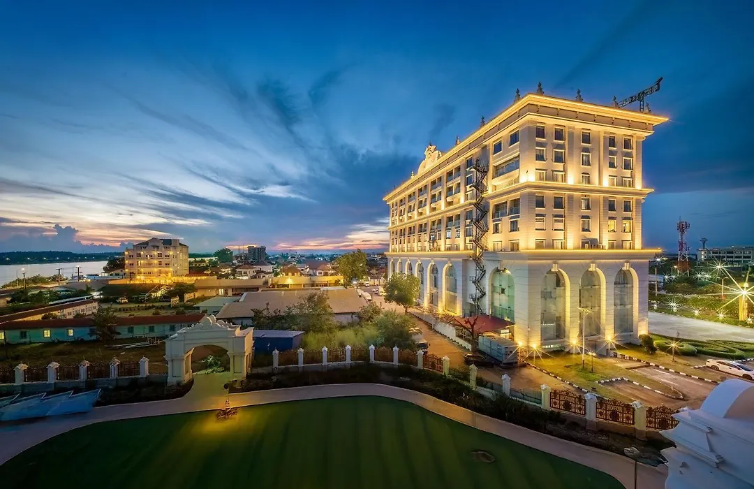 St Hotel Wattay Airport-1