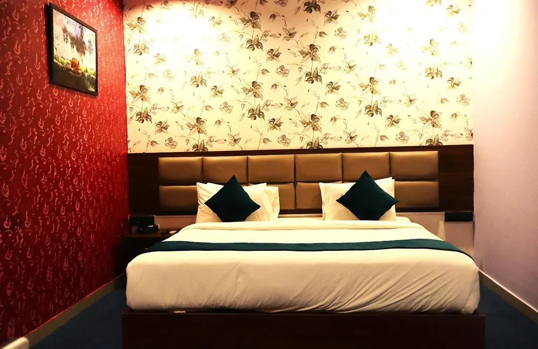 The Elite Hotel-1