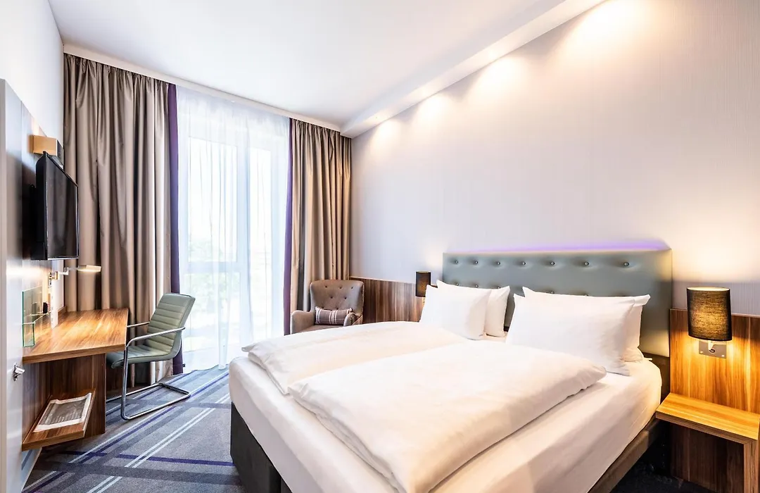 Premier Inn Heidelberg City Centre-1