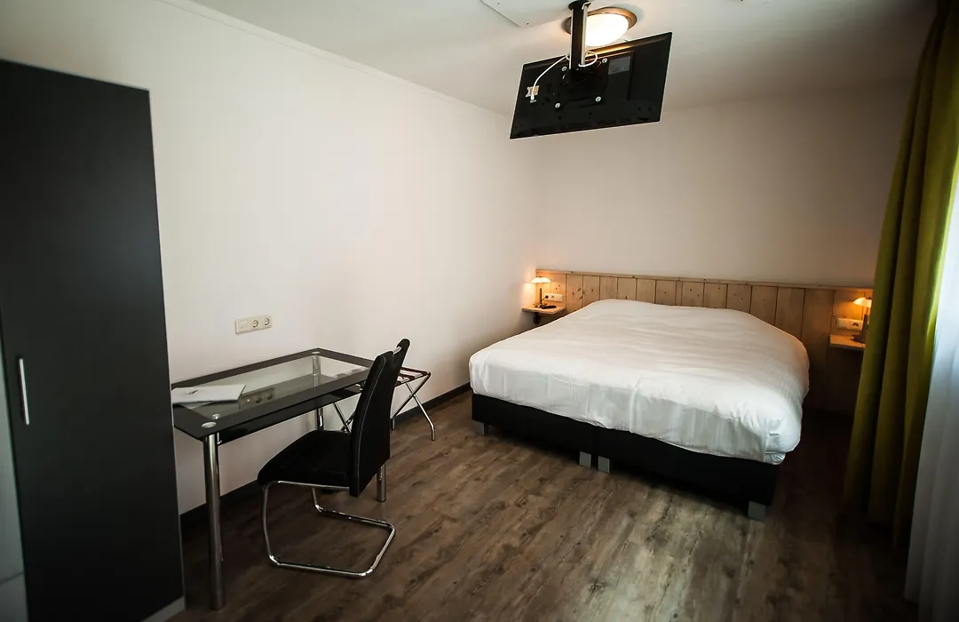Hotel Taurus-1