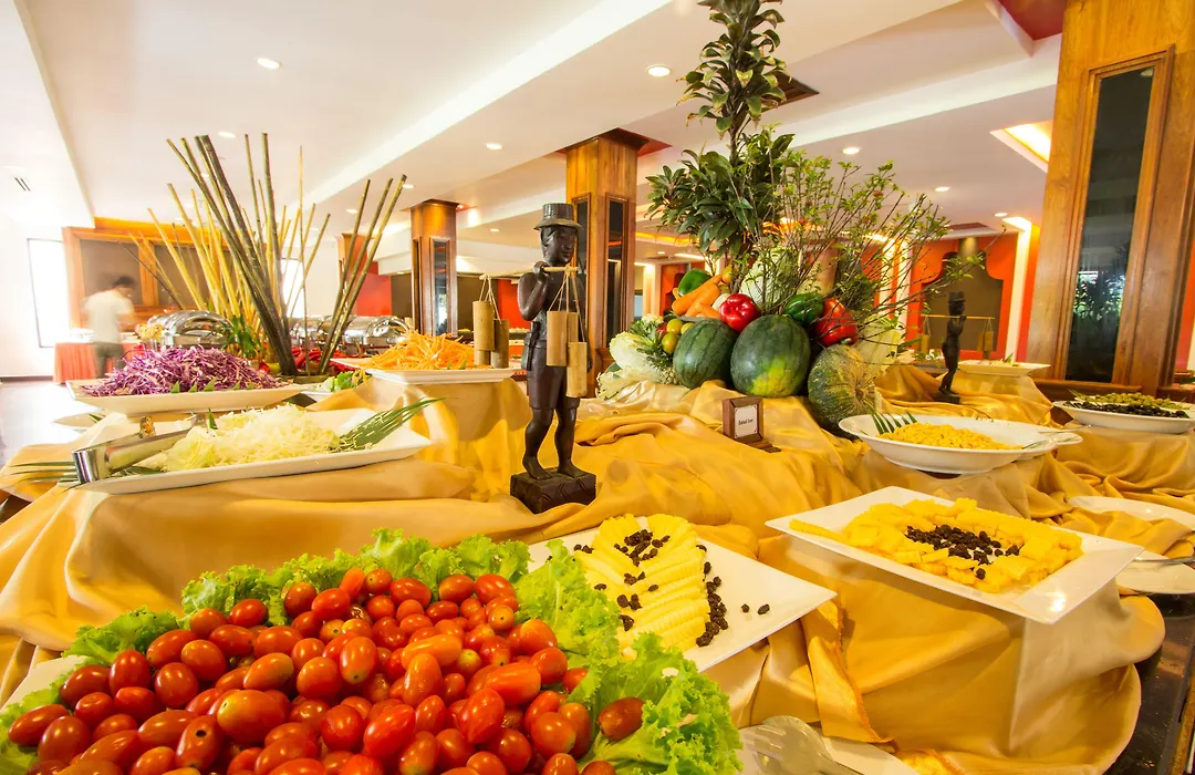 Royal Empire Premium Hotel-1