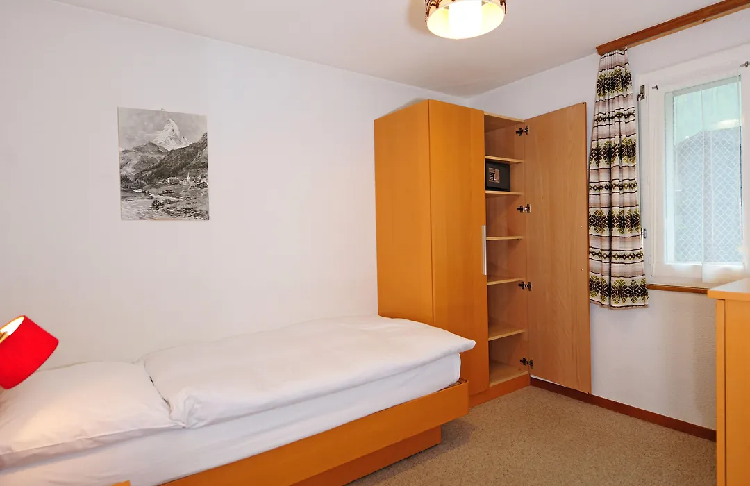 Hotel Alphubel-1