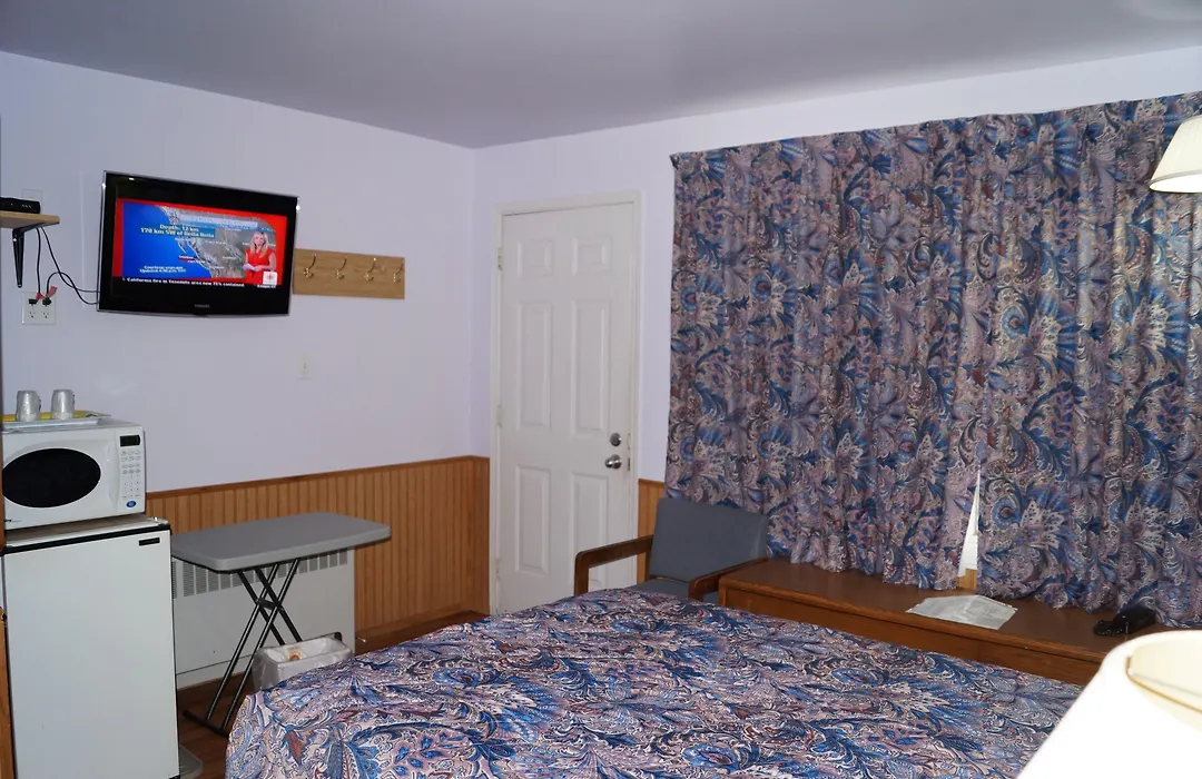Robyn'S Motel-1
