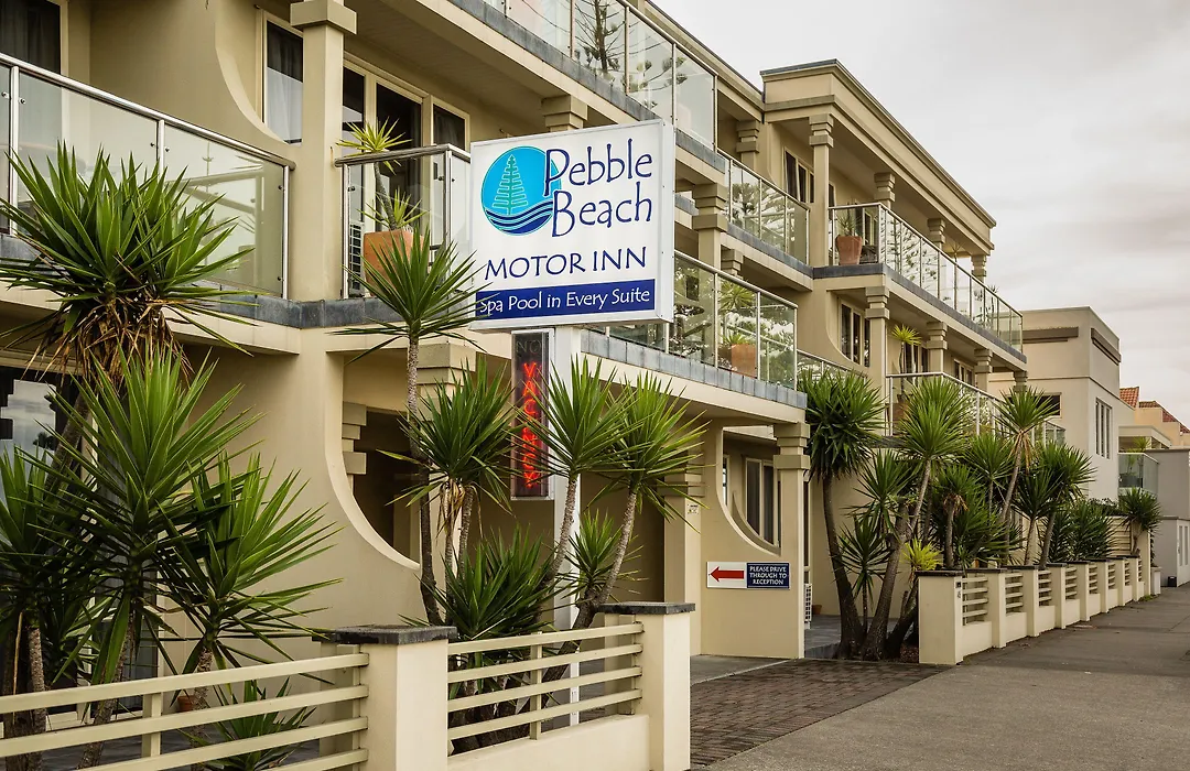 Pebble Beach Motor Inn-1