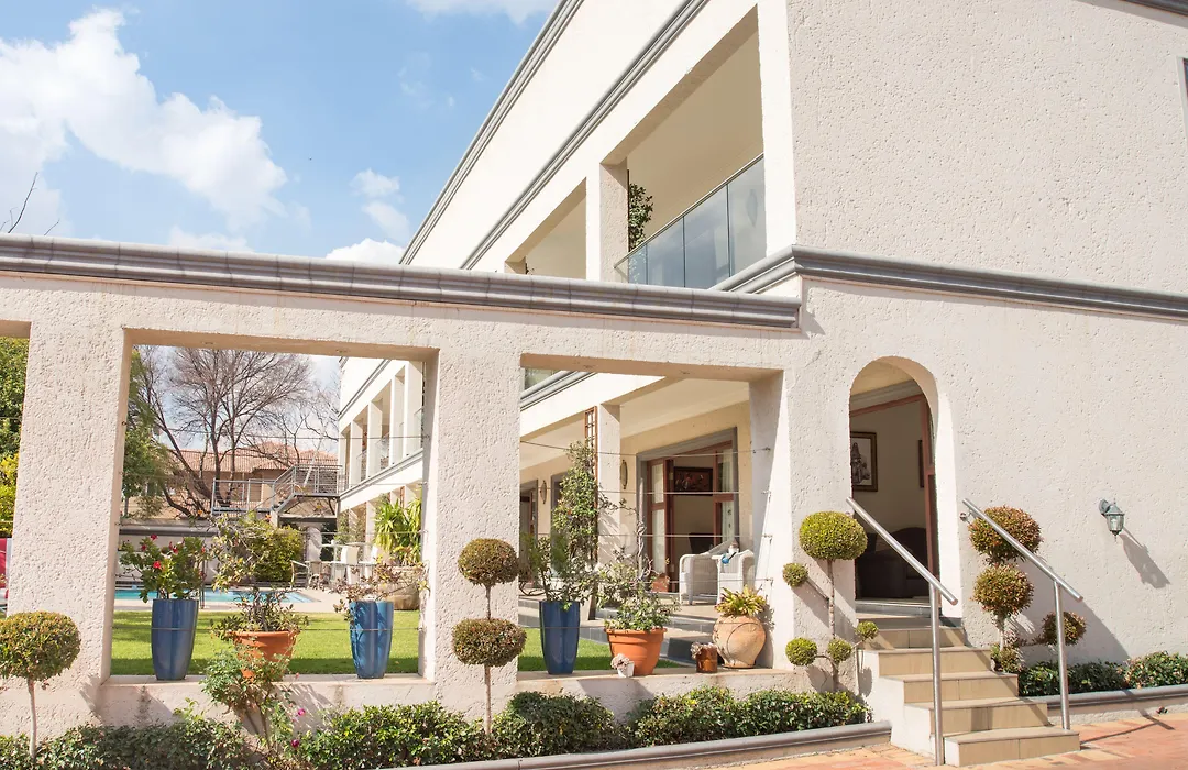 Inn And Out Plus Craighall-1