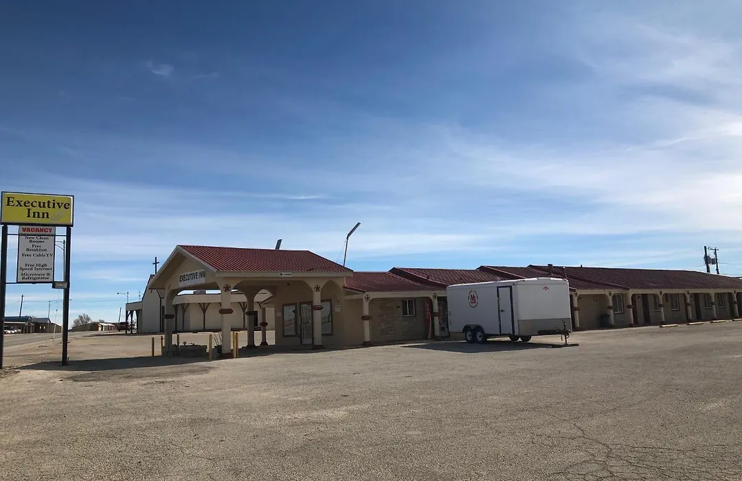 Executive Inn Snyder-1