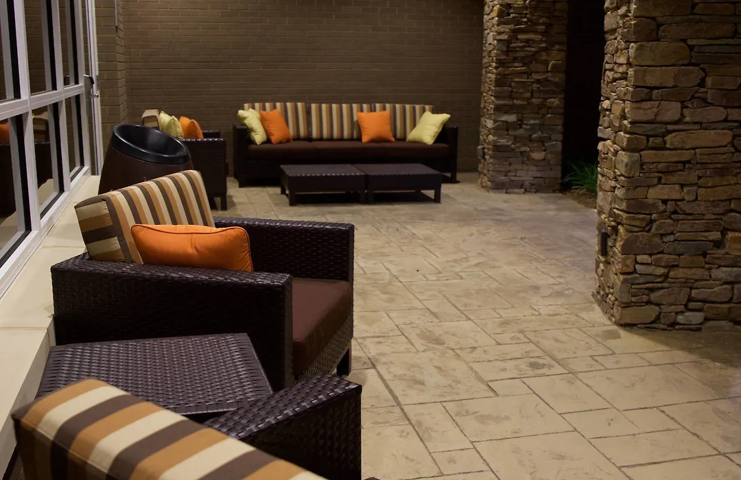 Courtyard By Marriott Asheville Airport-1