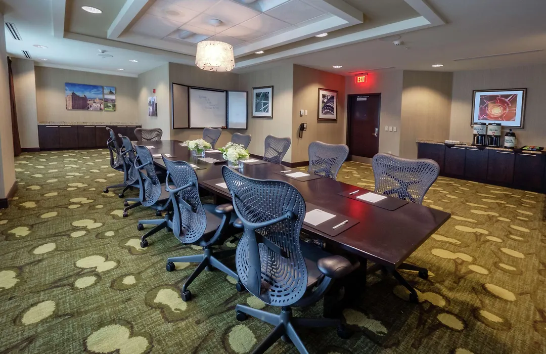The Hilton Garden Inn Buffalo-Downtown-1