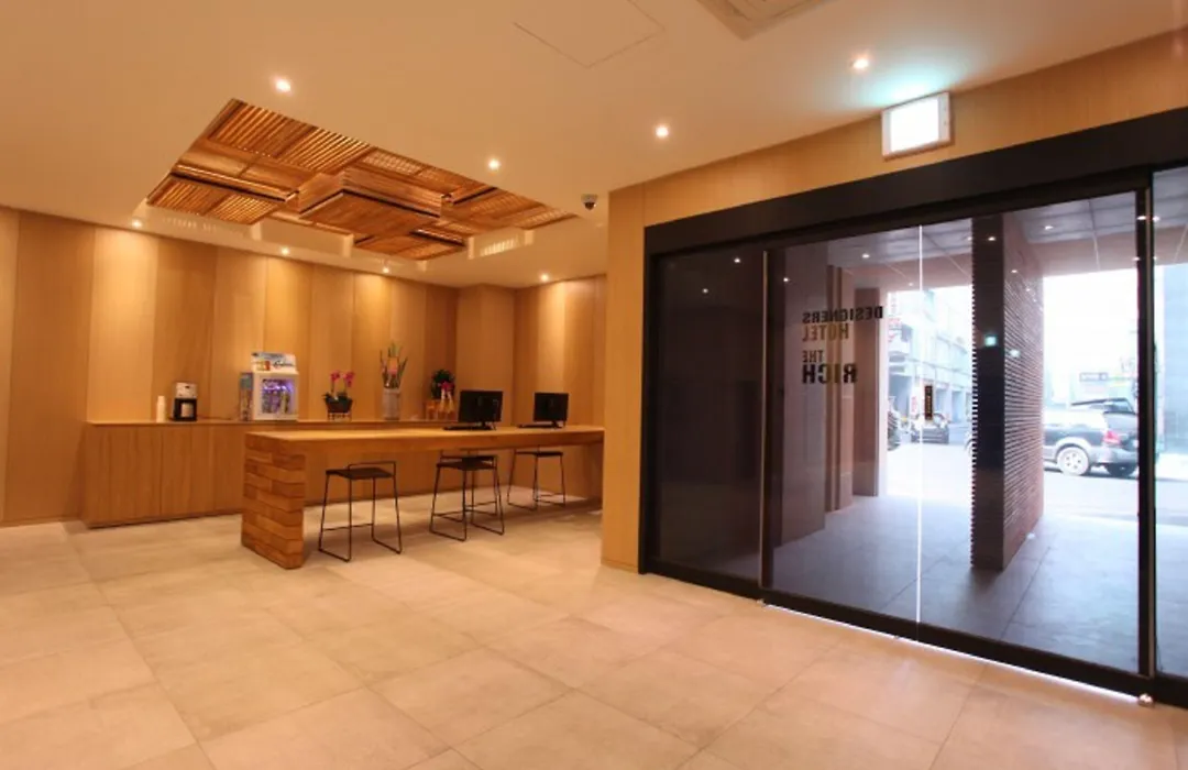 Hotel Rich-1