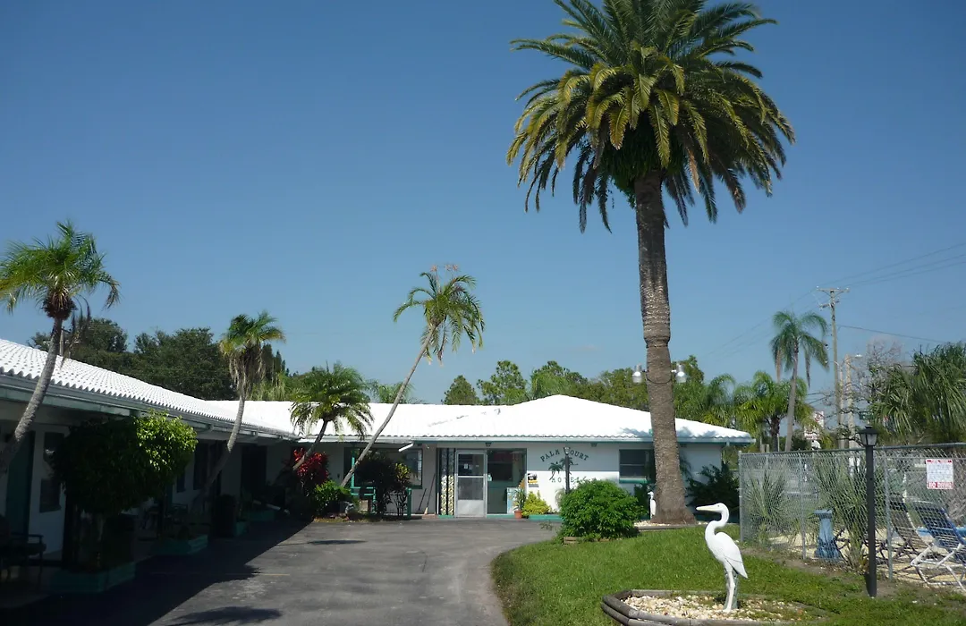 Palm Court Motel-1