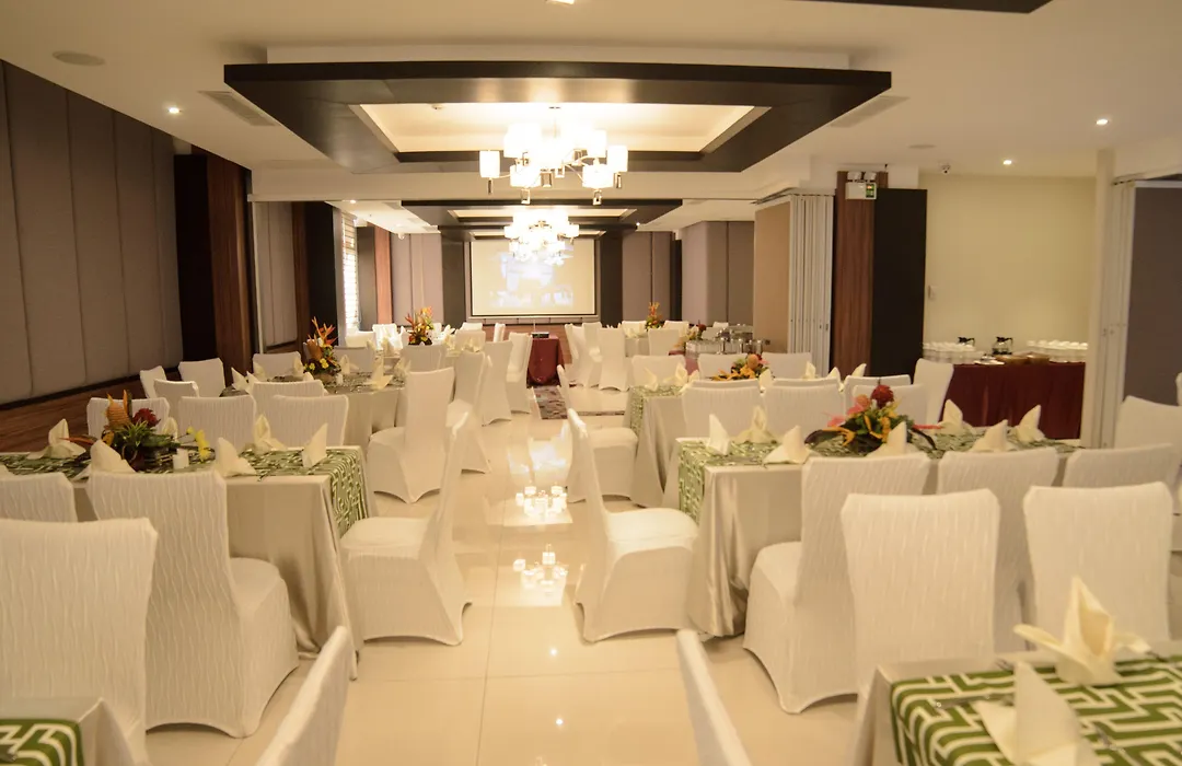 Brentwood Suites-1