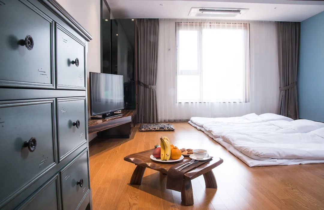 Hotel Leo-1