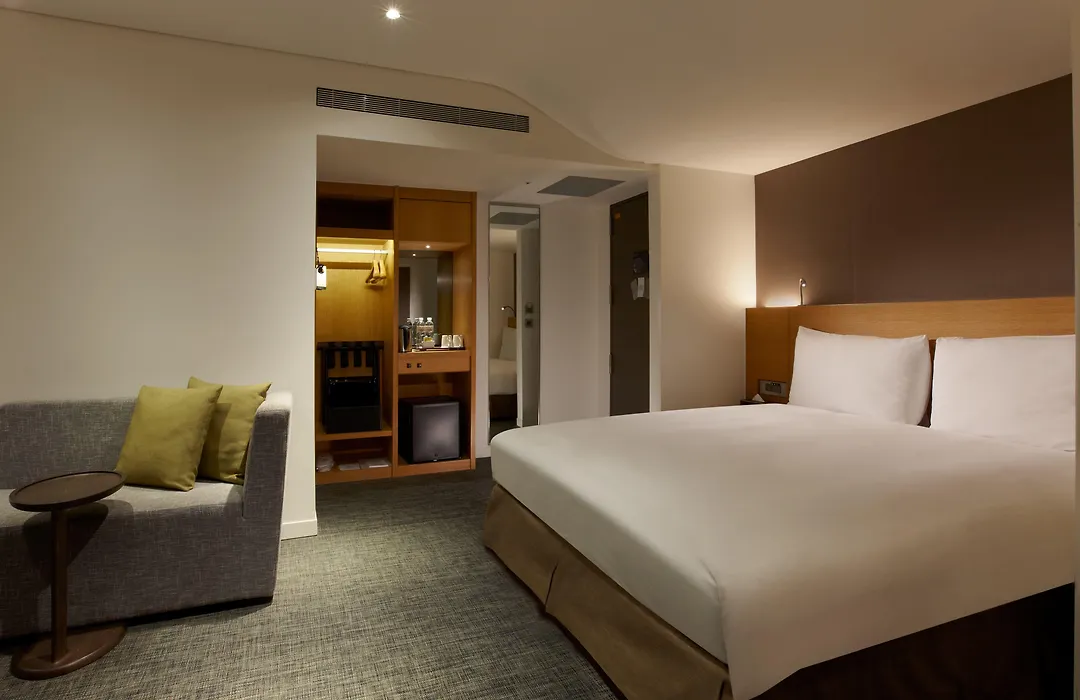 Royal Inn Taipei Linsen - Huashan 1914 Creative Park-1