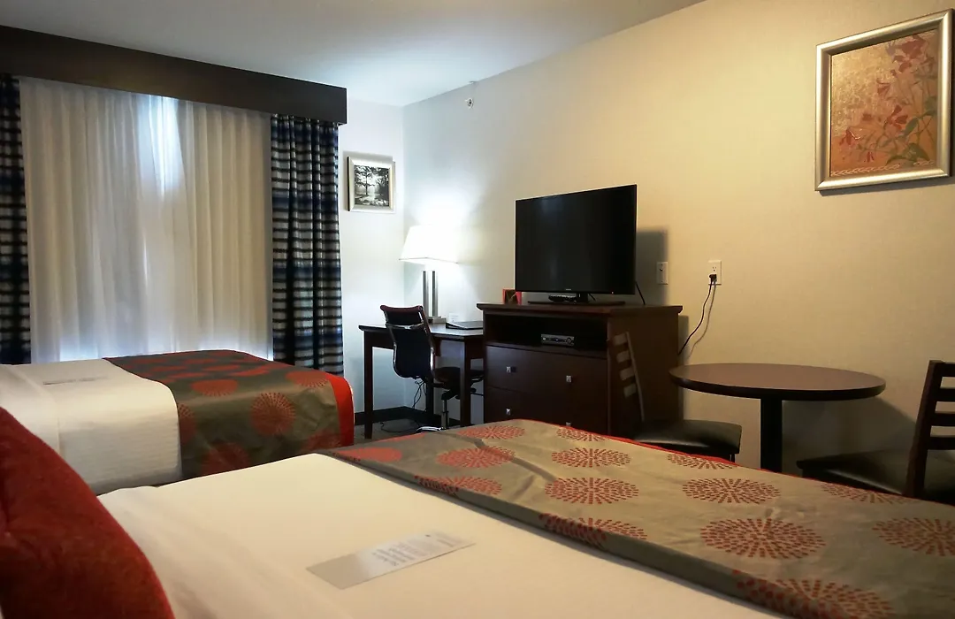 Ramada By Wyndham Moose Jaw-1