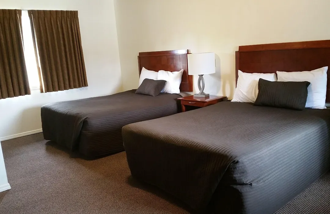 Riverview Lodge-1