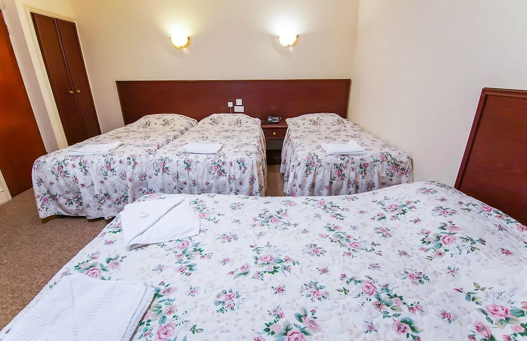 Mandalay Picton House Hotel-1
