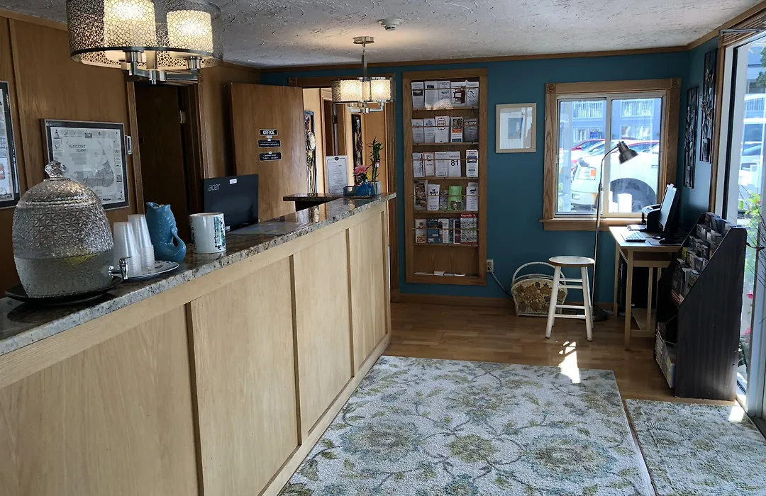 Seacoast Inn-1