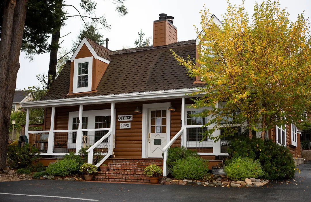 J Patrick Inn-1