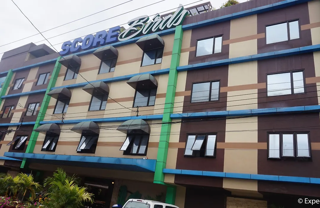 Score Birds Hotel-1