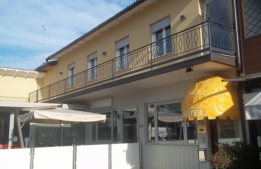 Hotel Gronda Lagunare-1