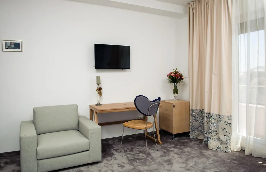 Boban Luxury Suites-1