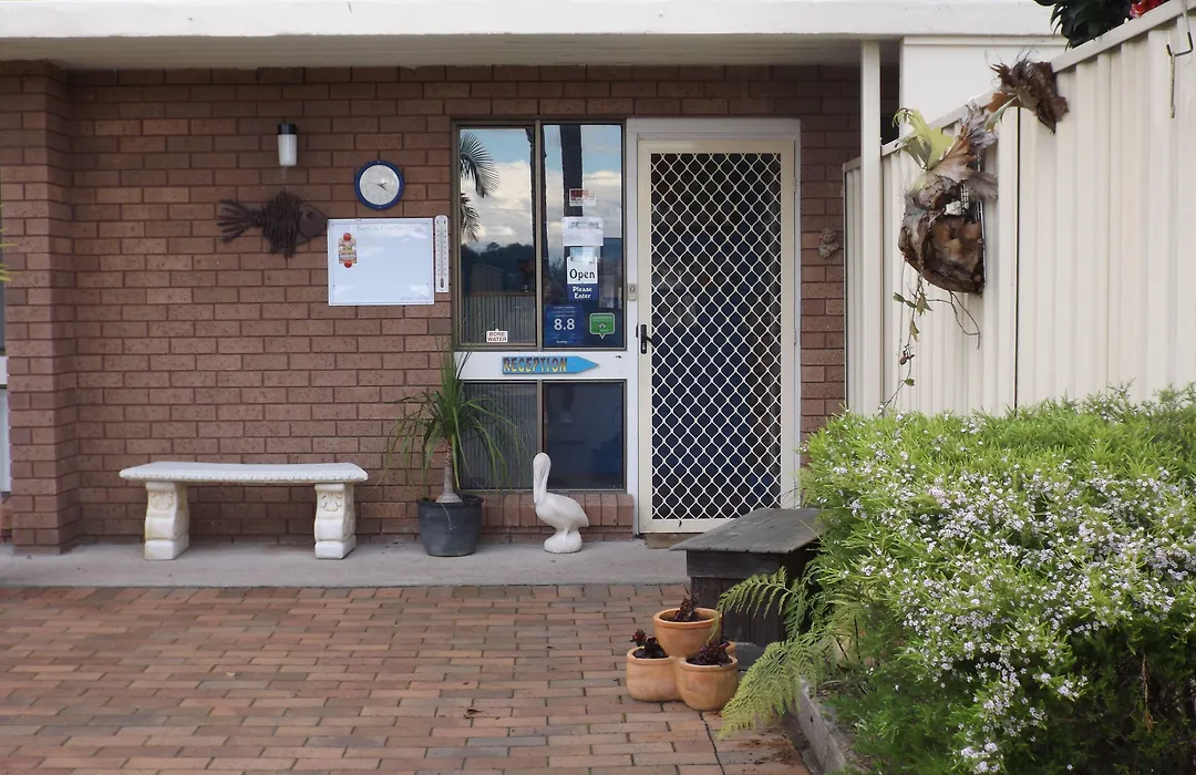 Surfside Merimbula Holiday Apartments-1