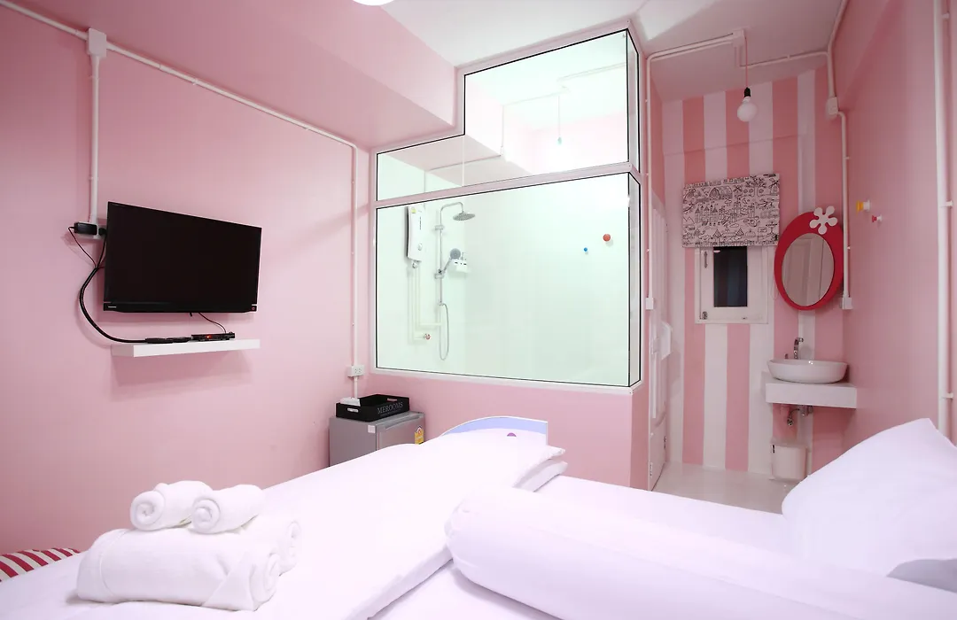 Meroom-1