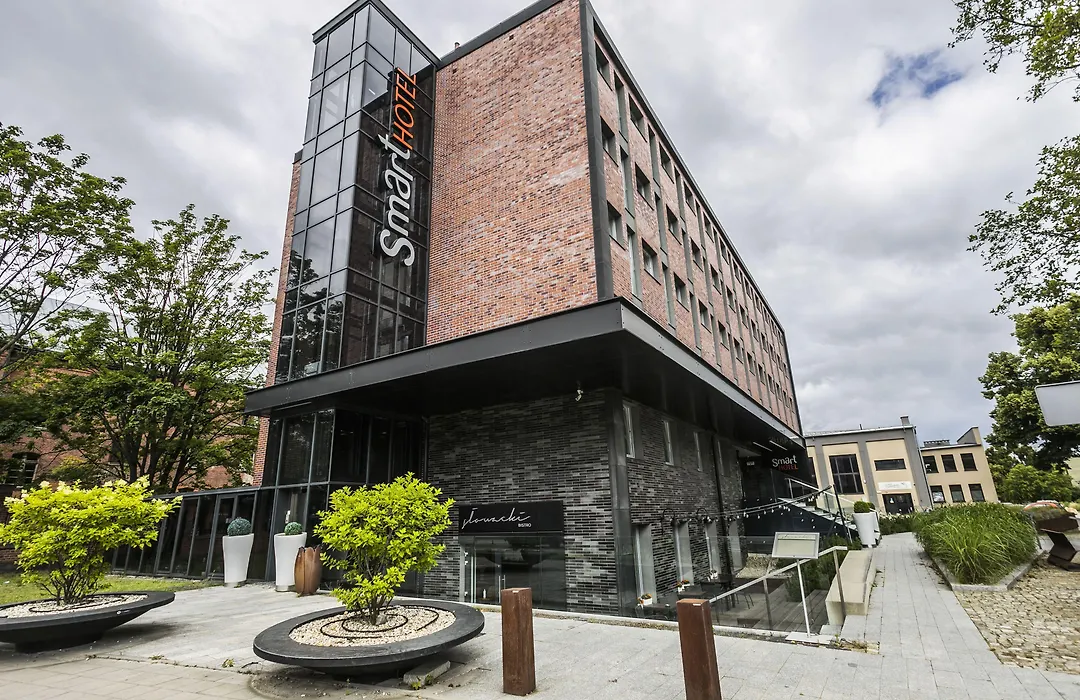 Smart Hotel-1
