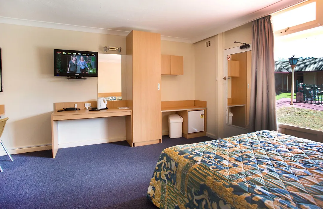 Townhouse Motel Cowra-1