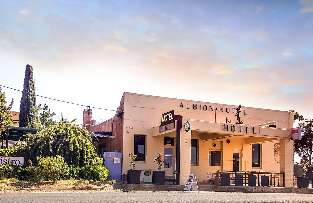 The Albion Motel Castlemaine-1