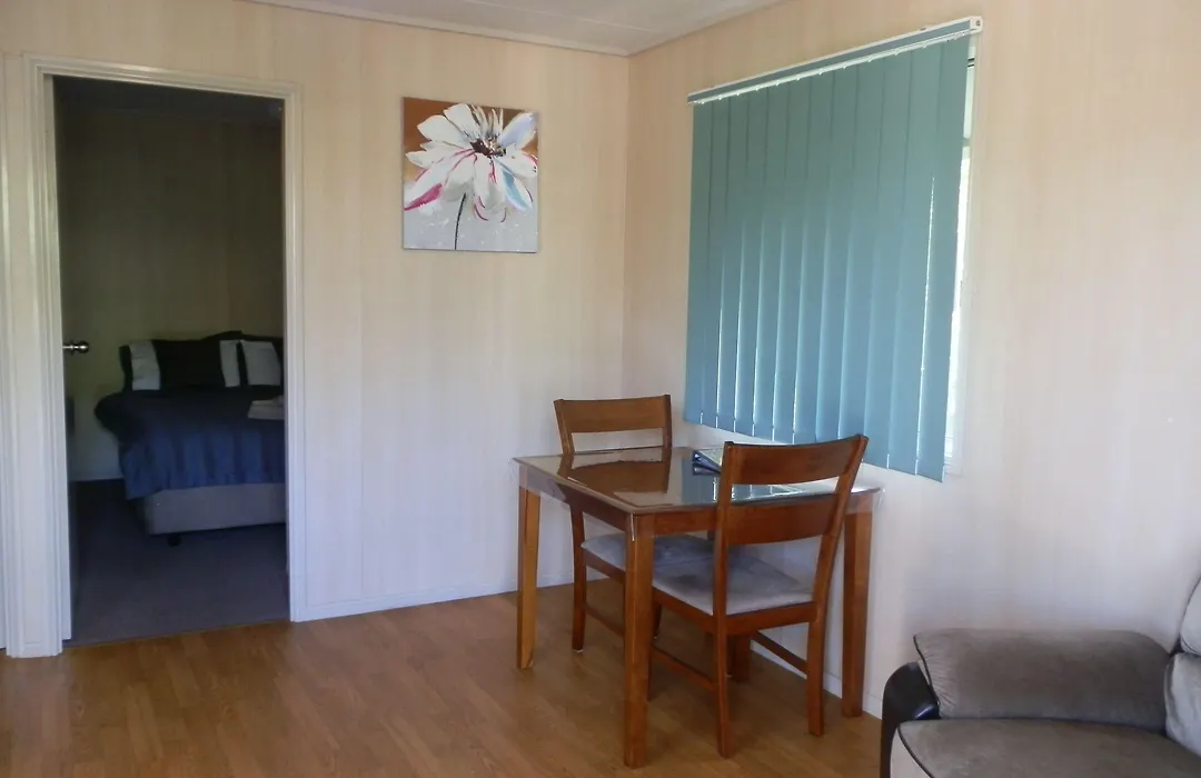 Peppertree Cabins, Kingaroy-1