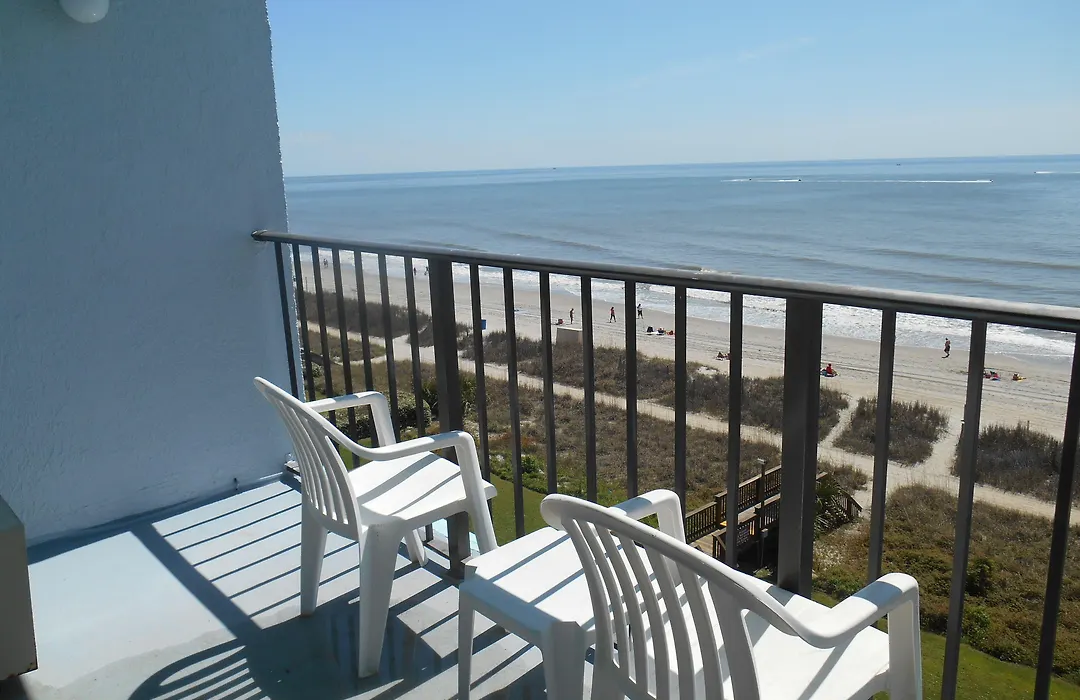 Tropical Seas Hotel-1
