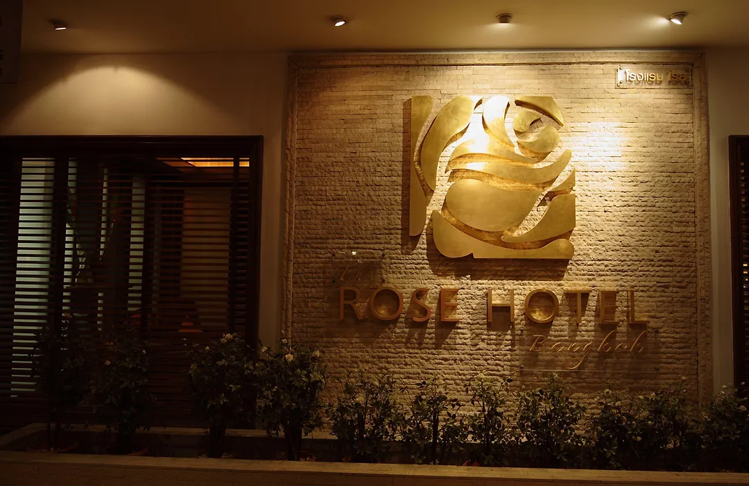 Rose Hotel-1