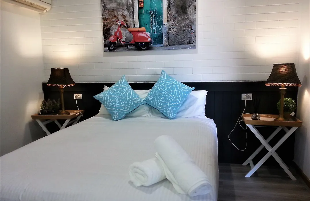 Kurri Motor Inn-1