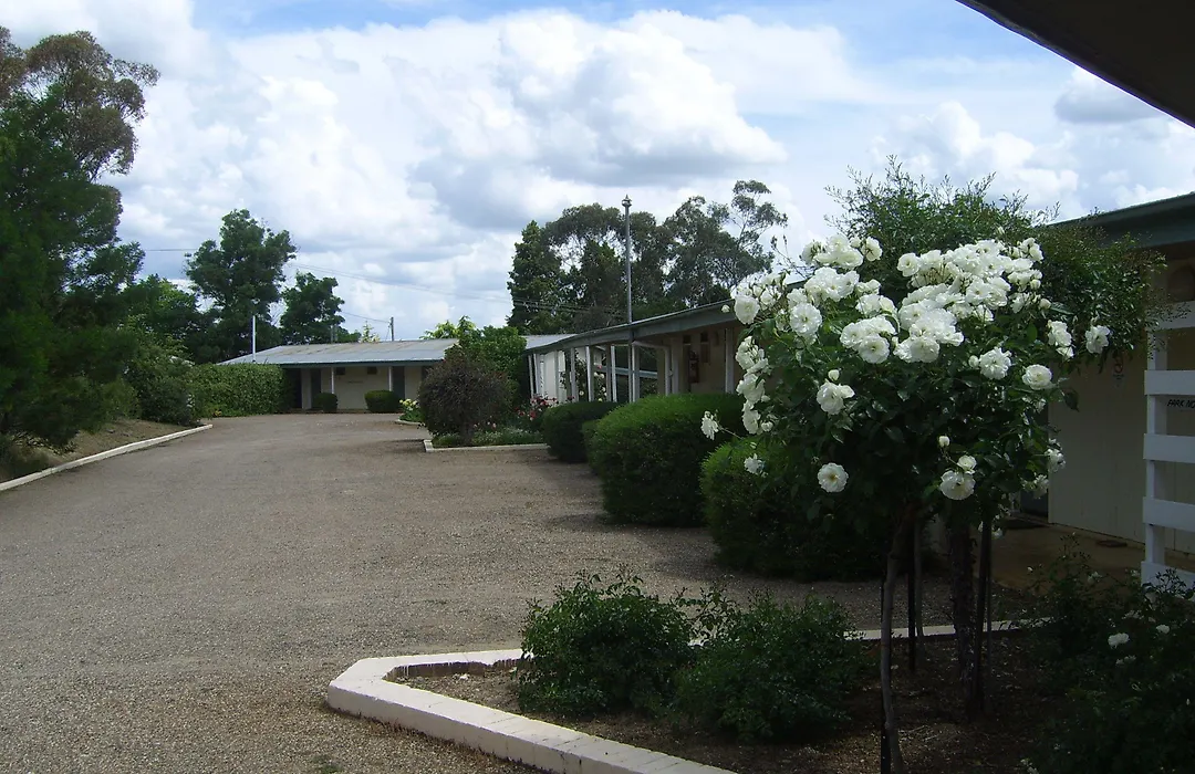 Garden Motor Inn-1