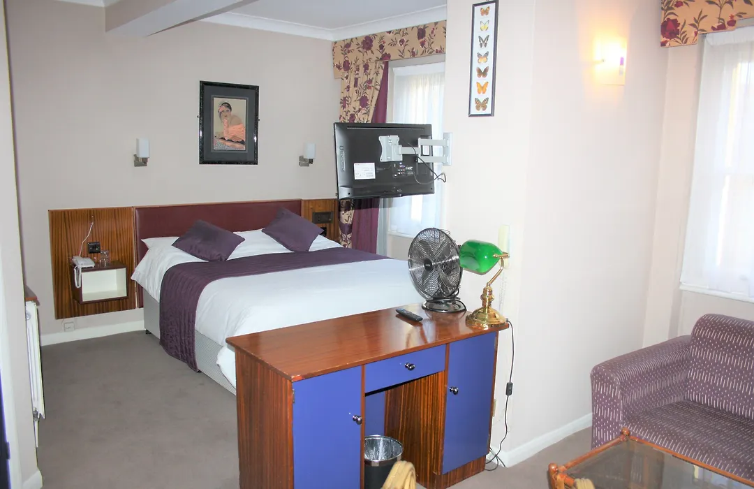 Mitre House Hotel-1