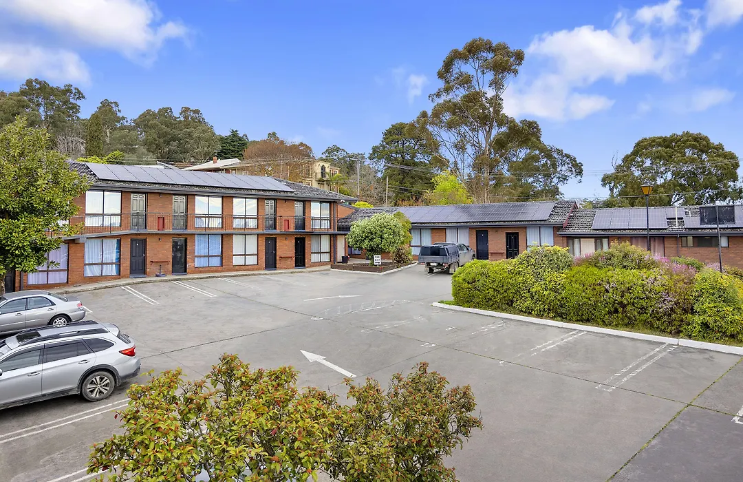 Econo Lodge Lilydale-1