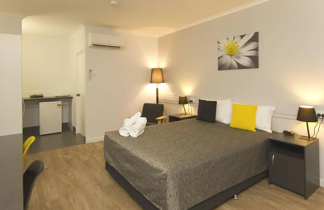 Glenmore Palms Motel-1