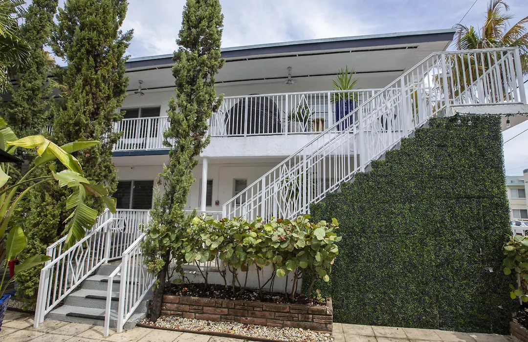 Beachside All Suites Hotel-1