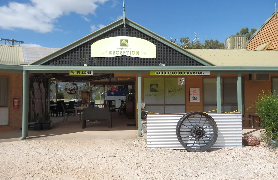 Mountain View Motor Inn & Holiday Lodges-1