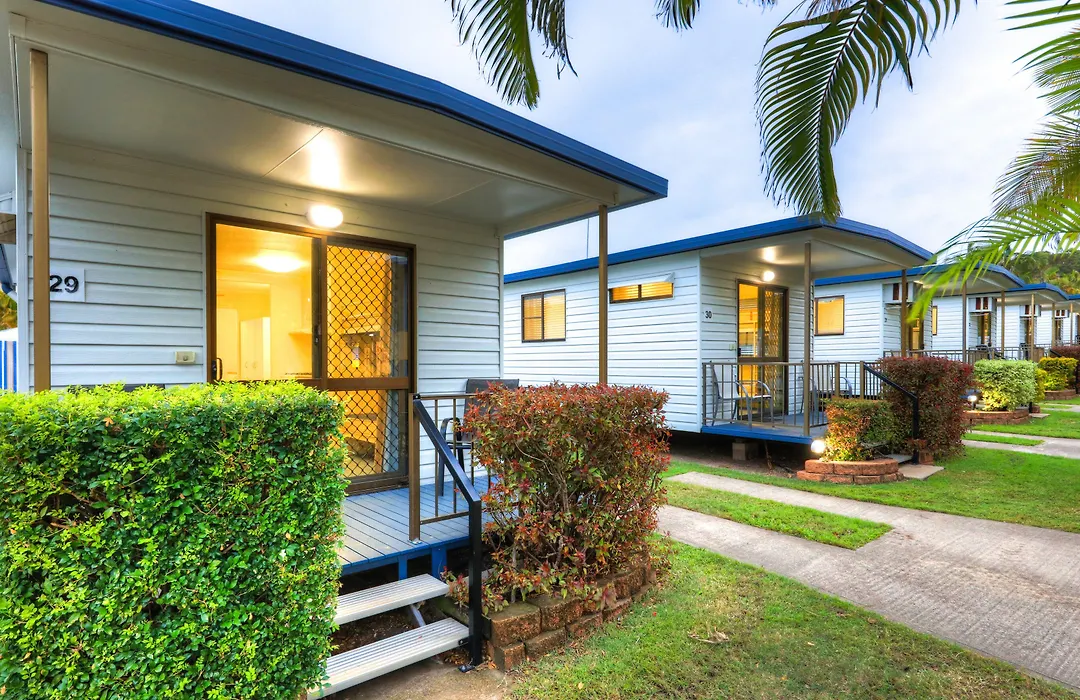 Alex Beach Cabins And Tourist Park-1
