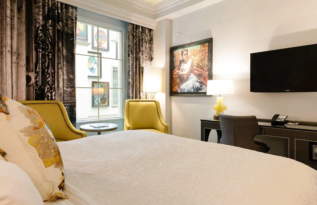 Grand Bohemian Charleston, Autograph Collection-1