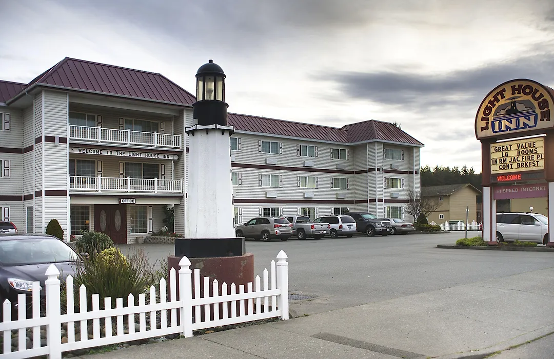 Lighthouse Inn-1