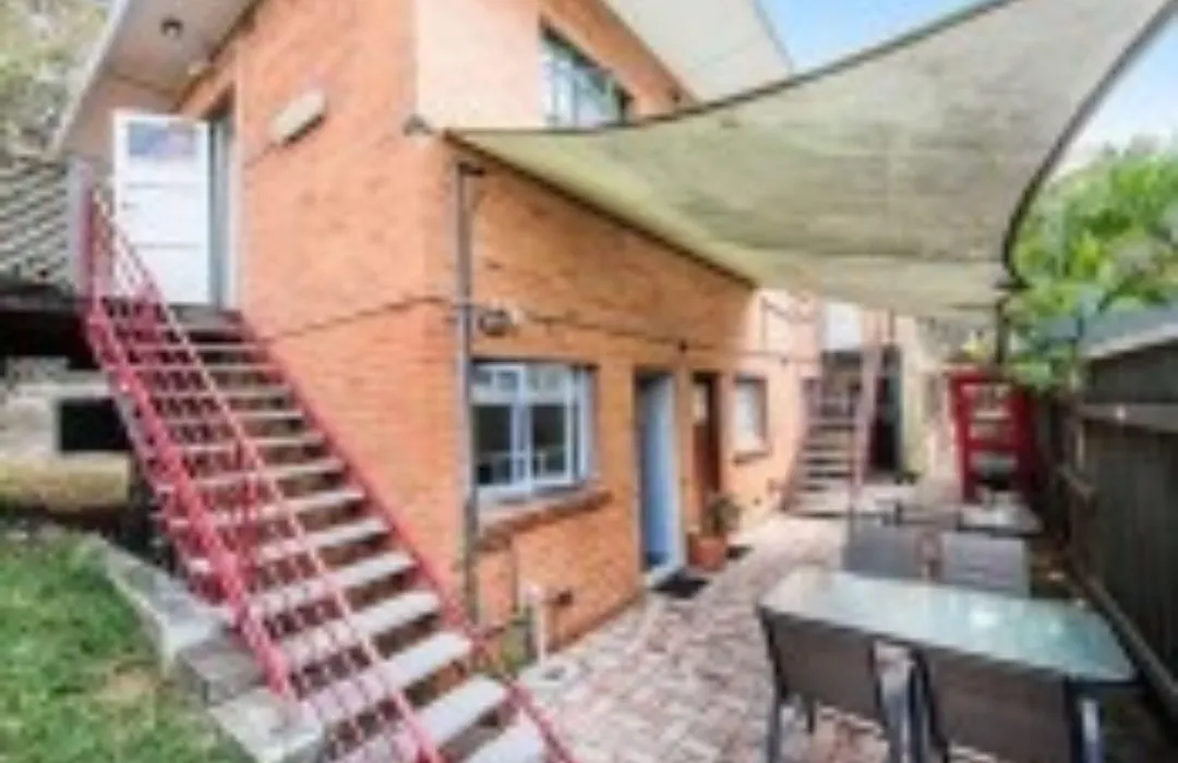 Kookaburra Inn-1
