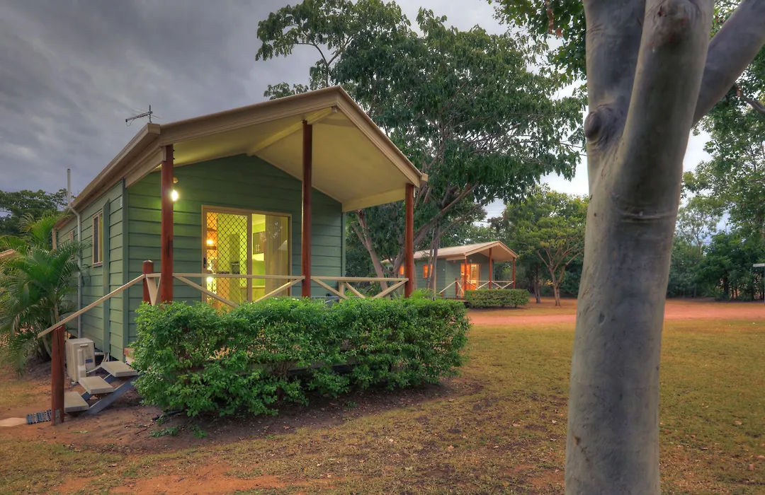 Aussie Outback Oasis Holiday Park-1