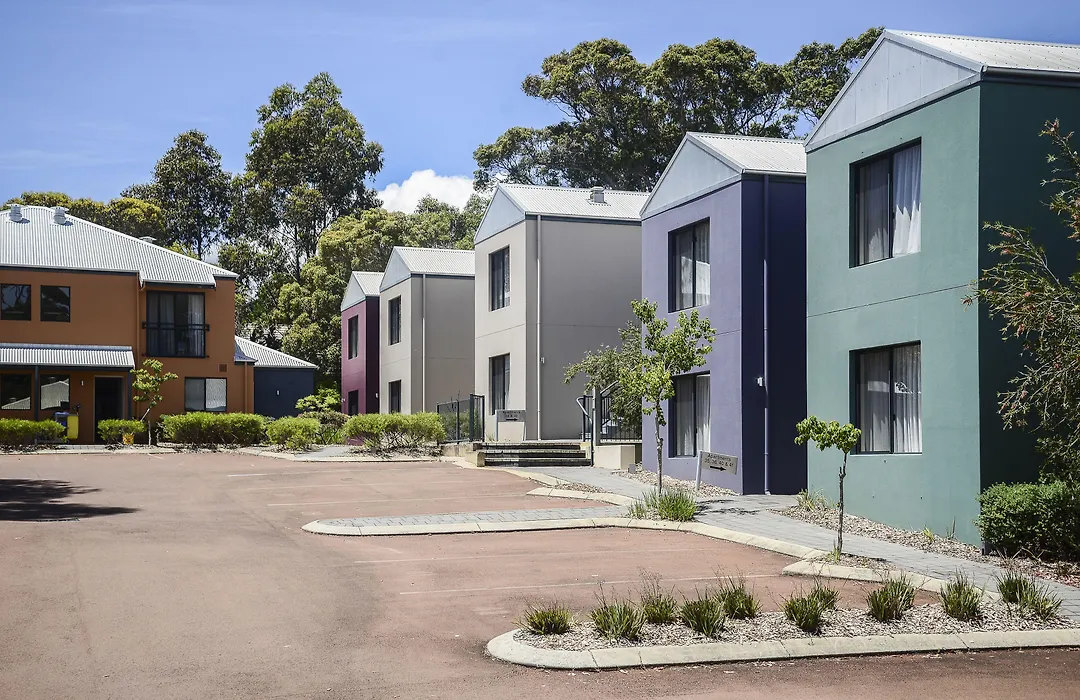 Leeuwin Apartments-1