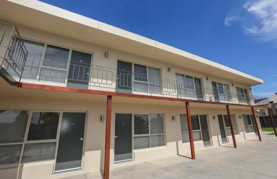 Seven Pines Motor Inn-1
