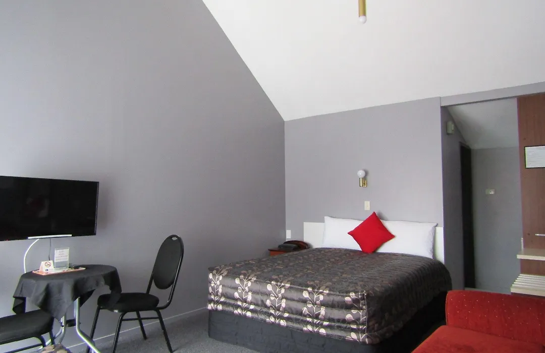 Gateway Motor Lodge-1