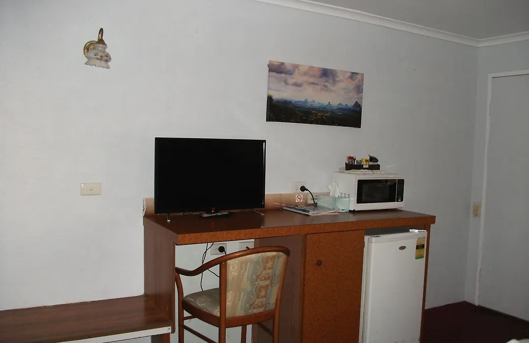 Beerwah Glasshouse Motel-1