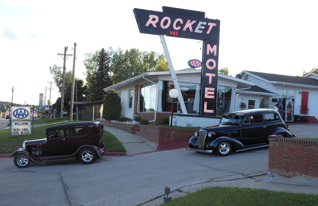 Rocket Motel-1